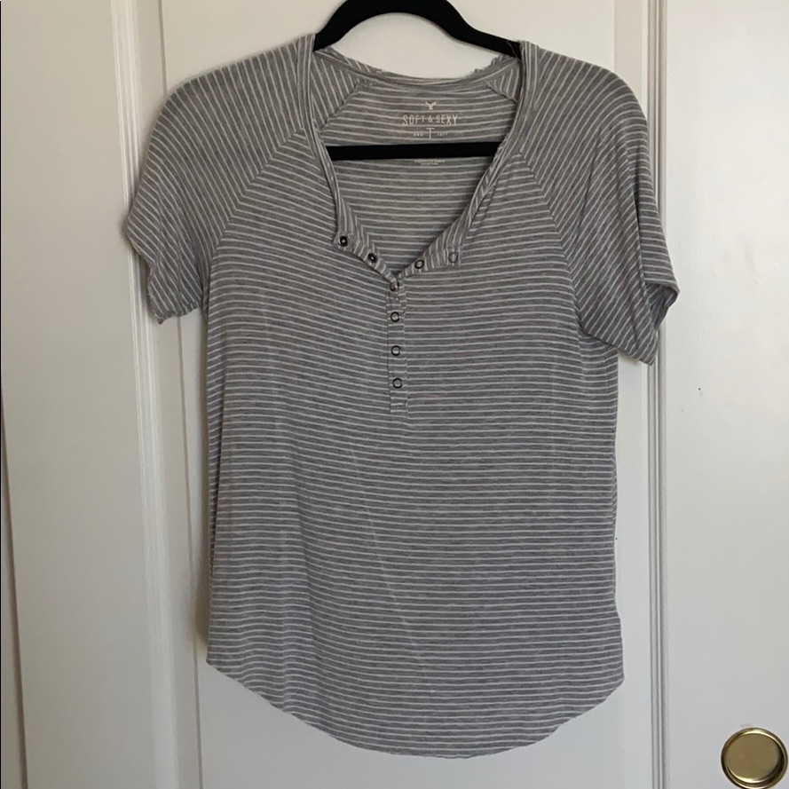 American Eagle Button Tee